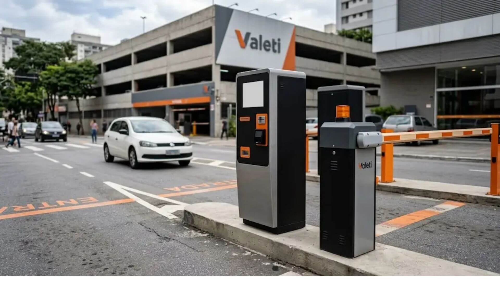 Sistema automatizado de cancelas e totens de estacionamenyo